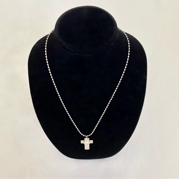Stainless Steel Cross Pendant Necklace Swarovski Crystals Religious Men & Women - Picture 4 of 11